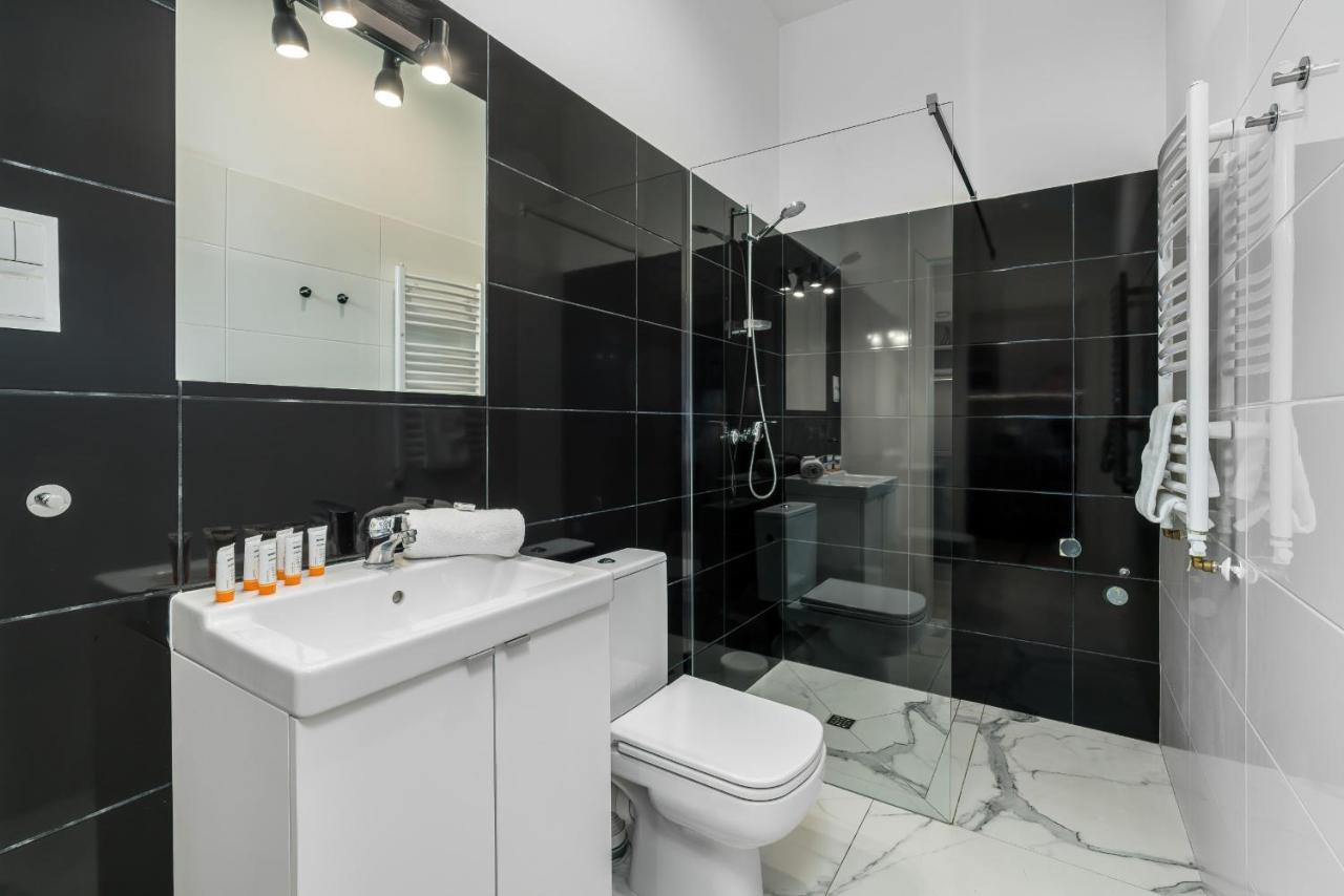 Apartments City Center Saint Wojciech By Renters Poznań Kültér fotó